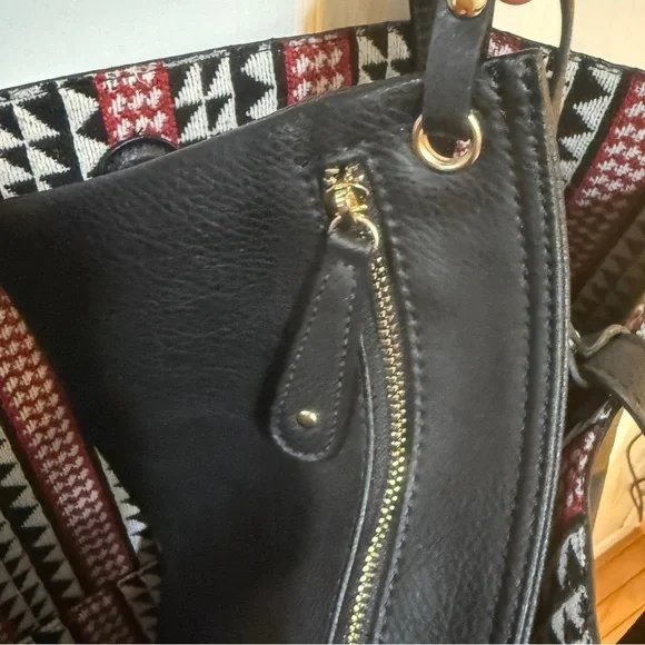 Red Camel Black Tote Bag w attached wallet inside tribal print LNWOT! Grandma - Picture 6 of 7